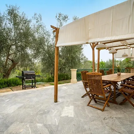 Del Piero Villa